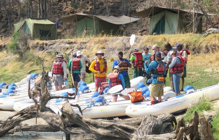 Overnight Zambezi Canoe Safari